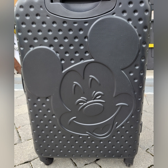 Bioworld Mickey Suitcase 24" - Picture 7 of 8
